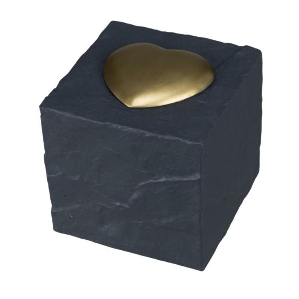 ドイツの有名ブランド！トリクシーは世界中で販売されている人気ブランドです。ポリエステル樹脂でできたメモリアルグッズです。屋外でも室内でもご利用できます。 ペットにかけるメッセージが刻まれています。 サイズ：11×11×11ｃｍ  ドイツTR...