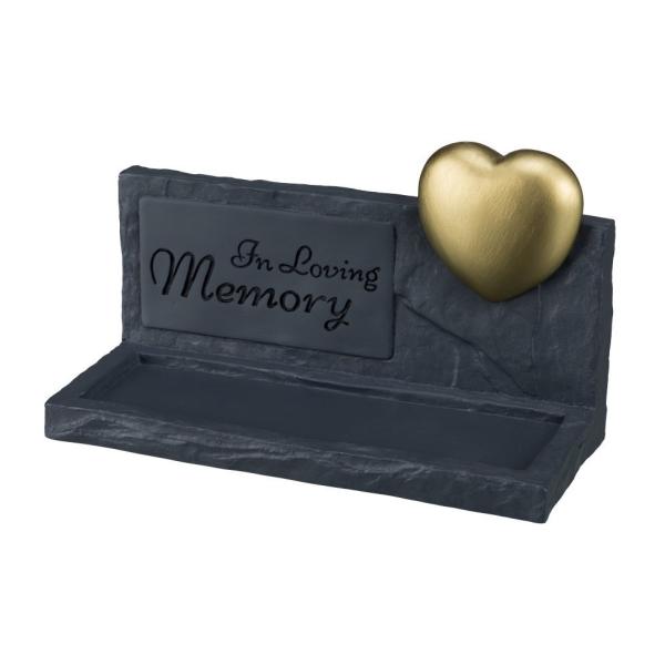 ドイツの有名ブランド！トリクシーは世界中で販売されている人気ブランドです。ポリエステル樹脂でできたメモリアルグッズです。屋外でも室内でもご利用できます。 ペットにかけるメッセージが刻まれています。 ※キャンドルは別売りになります。 サイズ：...