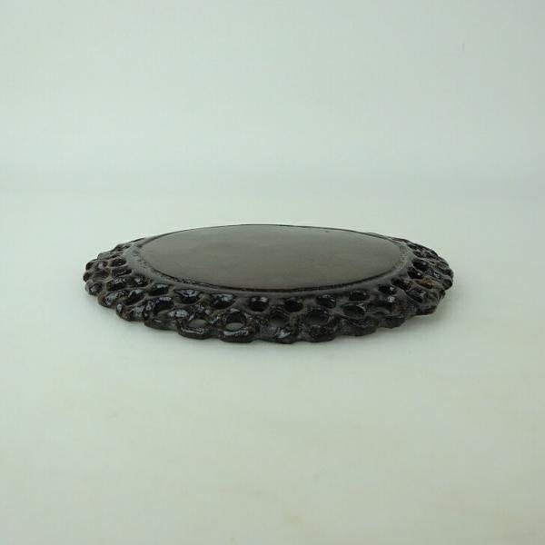 品名 　地板　(卓台/小品卓)サイズ 　高さ　約 0.8センチ　　横幅　約 11センチ　奥行　約 11センチ商品状態 　中古品の為、画像に写っていない小さなヒビ、欠け、キズ、汚れなどある場合があります。注意点 　モニターの発色具合によって、...