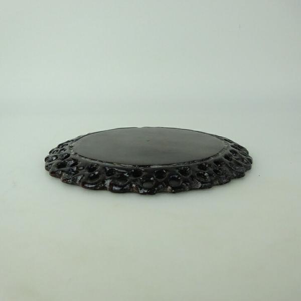 品名 　地板　(卓台/小品卓)サイズ 　高さ　約 0.8センチ　　横幅　約 11.5センチ　奥行　約 11.5センチ商品状態 　中古品の為、画像に写っていない小さなヒビ、欠け、キズ、汚れなどある場合があります。注意点 　モニターの発色具合に...