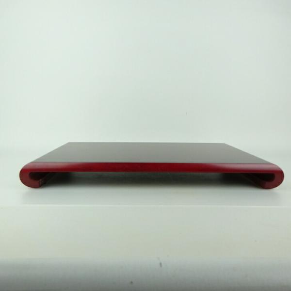 品名 　花台 　(卓台・小品卓)サイズ 　高さ　約 3.8センチ　　横幅　約 36センチ　奥行　約 25.8センチ商品状態 　中古品の為、画像に写っていない小さなヒビ、欠け、キズ、汚れなどある場合があります。注意点 　モニターの発色具合によ...