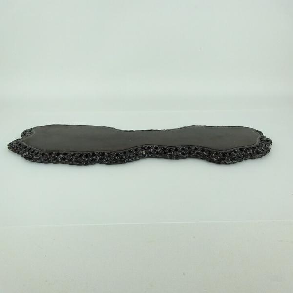 品名 　地板　(卓台/小品卓)サイズ 　高さ　約1センチ　　横幅　約40.5センチ　奥行　約13.5センチ商品状態 　中古品の為、画像に写っていない小さなヒビ、欠け、キズ、汚れなどある場合があります。注意点 　モニターの発色具合によって、実...