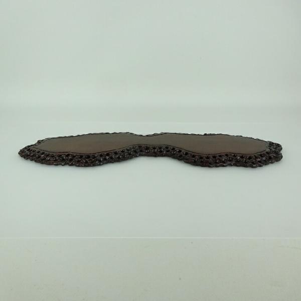 品名 　地板　(卓台/小品卓)サイズ 　高さ　約1センチ　　横幅　約39.5センチ　奥行　約12.5センチ商品状態 　中古品の為、画像に写っていない小さなヒビ、欠け、キズ、汚れなどある場合があります。注意点 　モニターの発色具合によって、実...