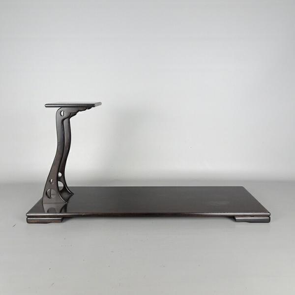 品名 　小品卓　花台 (卓台/飾卓)サイズ 　高さ　約 29センチ　　横幅　約 60センチ　奥行　約 20センチ商品状態 　中古品の為、画像に写っていない小さなヒビ、欠け、キズ、汚れなどある場合があります。注意点 　モニターの発色具合によっ...