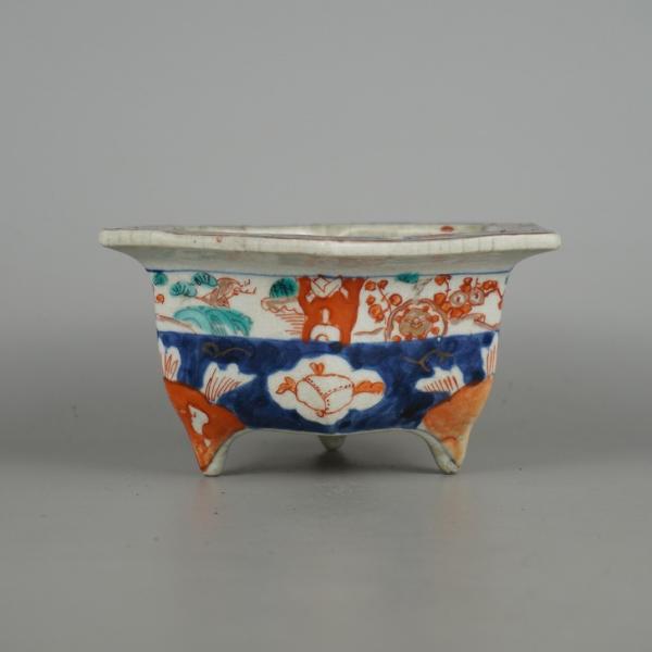 伊万里 丸形 盆栽鉢 植木鉢 中古】盆栽鉢 伊万里 小型 長辺 約 15.3cm 六角鉢 色絵 松 花 模様