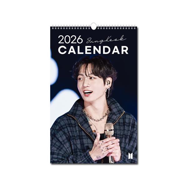 ジョングク (BTS バンタン) 2026年 (令和8年) フォト 壁掛けカレンダー グッズ■ 構成：2026年 (令和8年) フォト 壁掛けカレンダー（2026年1月〜12月）+ 特典ステッカー1枚・月めくり式 　・上部にリングが付いてい...