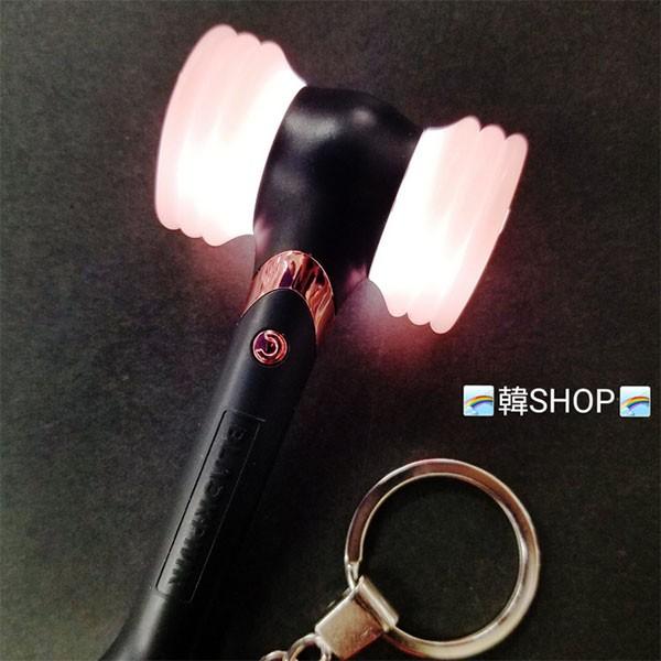 Blackpink ブラックピンク ブラピン 公式ペンライト スティックキーリング Light Stick Keyring Buyee Buyee Japanese Proxy Service Buy From Japan Bot Online