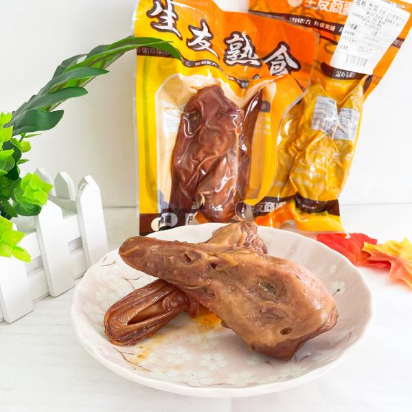 燻製品　中国不思議な食品。ビールと一緒にスパイスの良く利いた鴨の首〜一度試してみてはいかがでしょうか？【内容量】2個入  【保存方法】要冷蔵（4度以下）【賞味期限】　約7-10日間【配送形態】クール便【関連キーワード】中国物産　中国食品　中...
