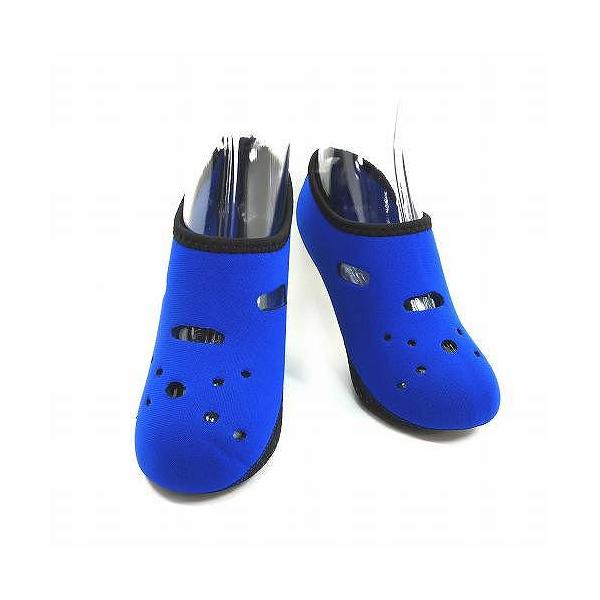 ウェットスーツにも使われるネオプレン素材の発熱ソックスです。爆熱王靴下より品質が良く生地が厚い、あったかい発熱靴下です。当店のプライベートブランド、発熱王子靴下です。　超あったかいです！冷え取り効果があります。靴下の上から履くと 更に暖かい...