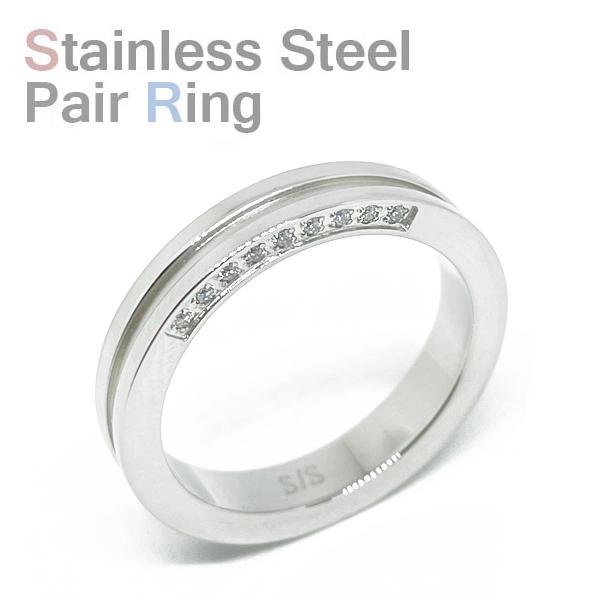 ■商品詳細キュービックジルコニアが輝くシンプルリング♪ユニセックスなメタルをいかがですか？■商品仕様◆使用地金：サージカル ステンレス スチール 316Ｌ◆ リング幅：最大約4mm、厚：約2.2mm◆内側刻印対応：別途+1000円（税込）か...