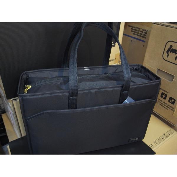 正規品・新品・限定品です。プリマ楽器創業80周年記念にオリジナルフルートバッグが限定発売となりました!過去にも吉田カバン(ポーター)とコラボしたフルートバッグを限定発売していましたが、今回も同じような感じですが表のブランドタグはプリマ80周...