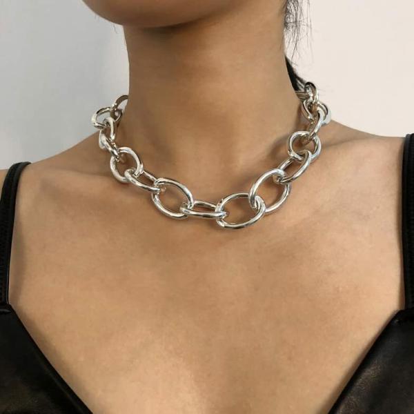 Amazon.com: HSWYFCJY Black Heart Silp Chain Necklace for