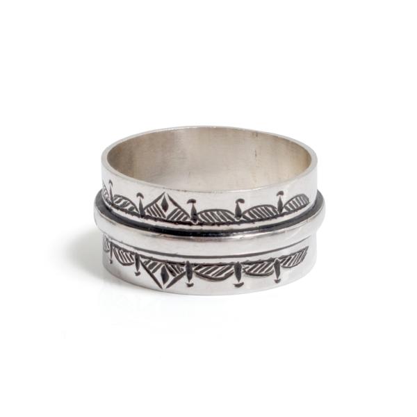 TOUAREG SILVER トゥアレグシルバー SILVER RING リング シルバー 7-Center-21号