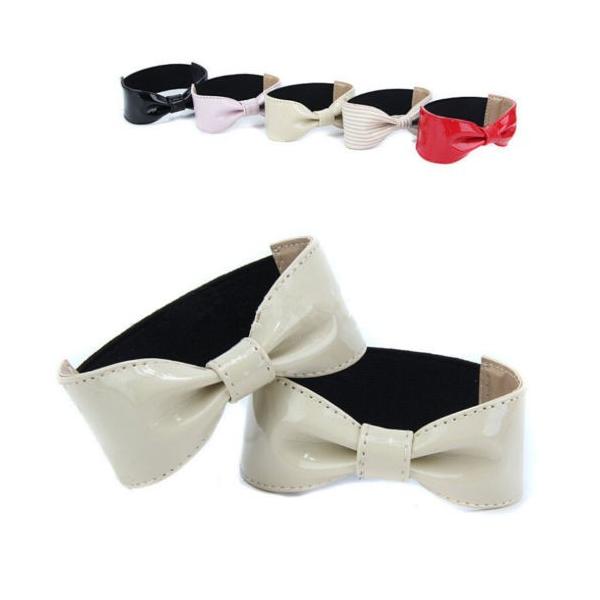 ◆商品番号：esh-pt2◆カラー：ピンク・オフホワイト(クリーム色)・ブラック(黒)・レッド◆サイズ：フリー/ 幅(平置き)約5cm◆素材：エナメル・ゴム◆数量１＝2個セットですシューズが脱げる心配が無くなるゴム付きのバンドです。表側には...