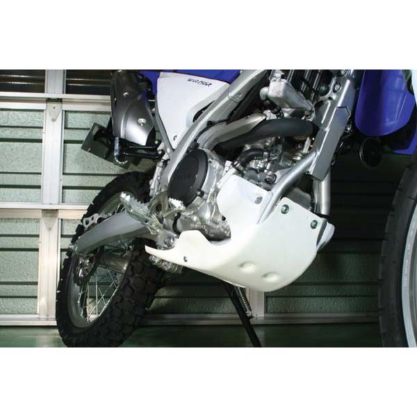 バイク 外装 スキッドプレート ホワイト XR250/BAJA 95- 63004W 取寄品