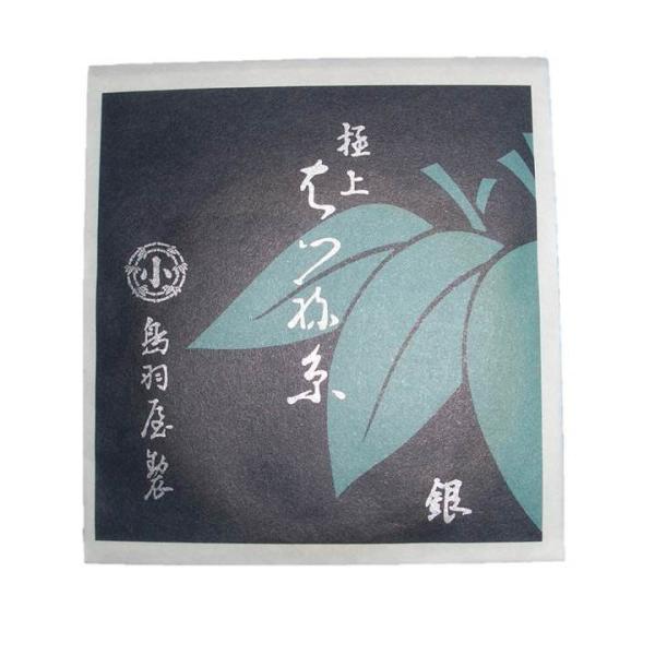 正絹の三味糸です。主に長唄用として使われるようです。三味糸は、在庫があれば当日発送され、在庫切れの時は発送までに約１〜４営業日位かかりますので、余裕をもって御注文をお願いいたします。なお、発売元の品切れまたは、都合等により、さらに日数が掛か...