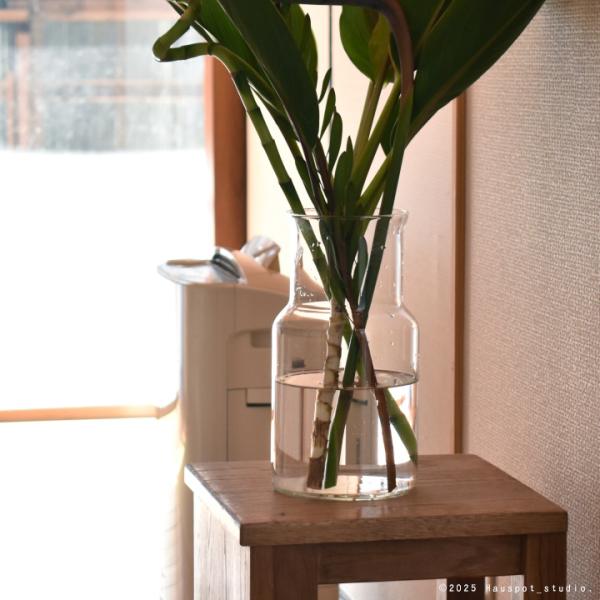 ●サイズ(約) 直径14.0cm×高さ26.0cm●組成リサイクルガラス●製造中国製●注意事項・サイズや容量、重量に若干の差、形状の違いやゆがみがある場合もあります。また表面に細かなしわが寄ったり、細いラインのようなものが入ったり、小さな気...