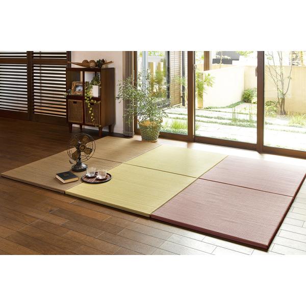 萩原 カラーの選べる軽量置き畳 綾川 ブラウン サイズ82×82×2.5cm  4955872713878●洋室・和室を問わず使えるカラフルで可愛い縁なしの置き畳。●1枚が約1.0kgの軽量タイプなので、女性の方でも持ち上げや移動がしやすく...