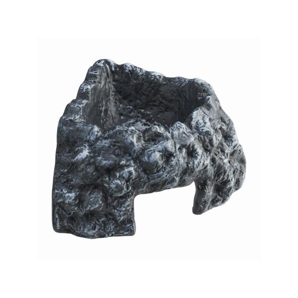 ●天面のくぼみに水を入れて使用すると、シェルター内部を高い湿度に保ちます。水を入れて高湿度を維持コーナーにぴったり設置できる、陶器製のシェルター