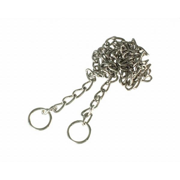 安定した強度のベーシックチェインにしっかりとした溶接リングを組み合わせました。●DIYや、室内の装飾などに、クロームメッキを施した鉄のチェインです。仕様・注意事項●参考使用荷重：40kg