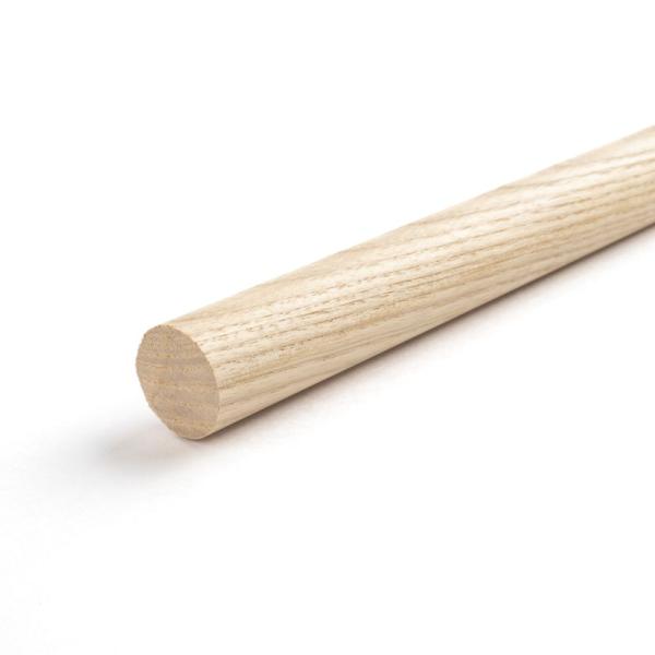 接着剤不使用の無垢材です。木目の美しさと広葉樹ならではの硬さが魅力。天然木のため品質にはバラつきがあります。