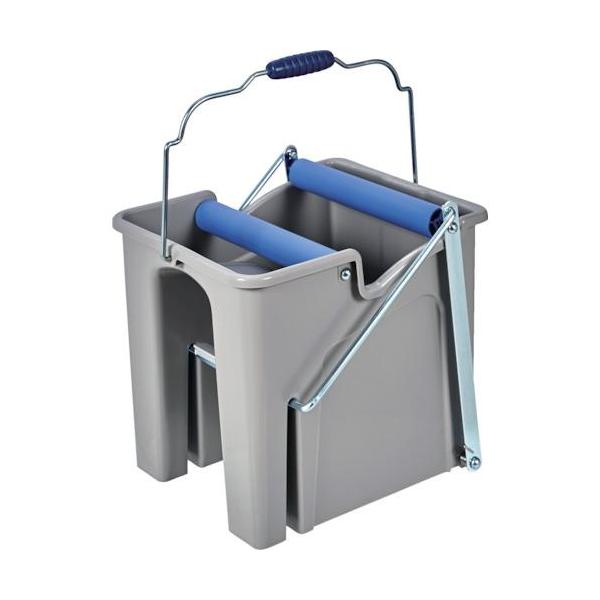 《メーカー》トラスコ中山（株）《品番》TS-Q《特長》●簡単に使える軽量タイプの樹脂製スクイザーです。●ホースホルダを兼ねた注水口付です。●ペダルを踏むだけで楽な姿勢で絞ることができます。●タンク容量は１４Ｌです。《用途》●モップを絞るとき...