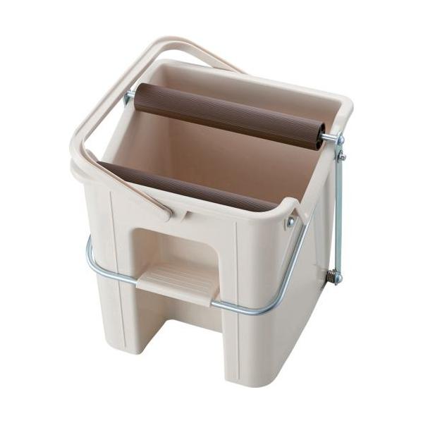 《メーカー》山崎産業（株）《品番》181582《特長》●手を濡らさずらくらく絞れます。《用途》●ご家庭用モップ絞り機に。《仕様》●幅(mm):314●奥行(mm):318●高さ(mm):324《仕様２》●ご家庭用●希釈用目盛り付き《原産国（...