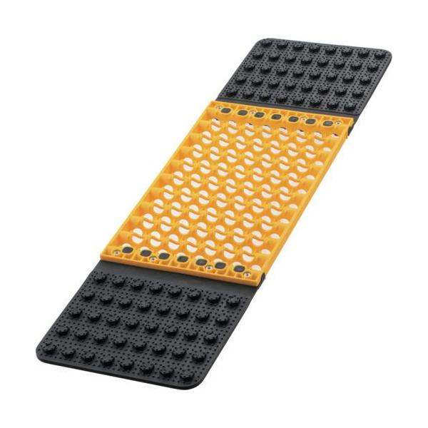 《メーカー》（株）コンパル《品番》032697《特長》●ミニバン、大型車のタイヤにも対応できる大型脱出ボードです。●タイヤと路面の間にセットするだけです。●大型のタイヤや中型のトラックにも対応できるワイド２５ｃｍ幅のボードです。●突起状の大...