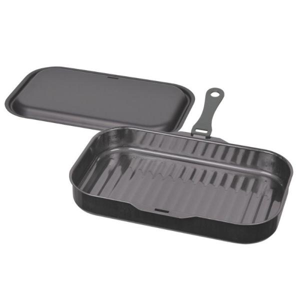 魚焼グリルからそのまま食卓へ遠赤外線で中からふっくら対流熱でムラなく焼き上げる高火力で石釜風専用ハンドル付かんたんレシピ付ガス火はもちろん、IHにも対応し、オール熱源対応パール金属のラクッキング 鉄製蓋・ハンドル付角型グリルパン30×18c...