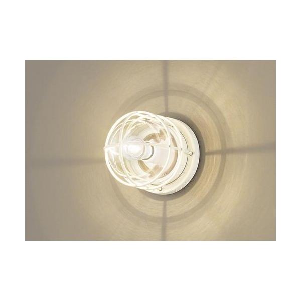 パナソニック●LED電球専用商品●美しいきらめきをエクステリアに。クリアカバーを採用したマリンライトデザイン。●均一で色ムラのない光を広げ、美しい陰影感も演出。まぶしさを抑えつつ、きらめき感のある光を実現しました。●冠水するおそれのあるとこ...