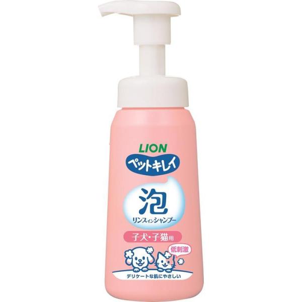 泡で出るから液だれしにくく、顔まわりも洗いやすい。洗浄成分の100％が埴物生まれ。コラーゲン配合。泡立ていらずのらくらくシャンプー。子犬・子猫のシャンプーデビューに。〇犬用〇内容量：230ml〇原材料：水、保湿剤、洗浄剤、防腐剤、pH調整剤...