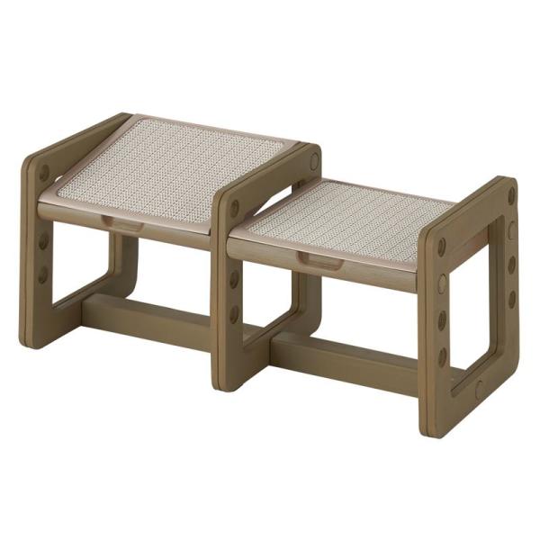 高さ4段階、角度1段階節可能。【原産国】マレーシア【原材料】本体：ABS樹脂 スベリ止めマット：塩化ビニル樹脂【使用方法】●本品は犬用です。他の用途には使用しないでください。●本品は室内用です。屋外では使用しないでください。●人やペットが破...