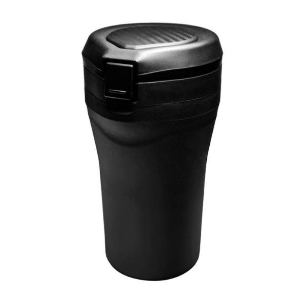 ●シリコンパッキンにより灰・臭いが漏れにくい密閉構造の灰皿。●約150本入る大容量設計。●フタ・パッキン・ボトルを外して丸洗い可能。●ドリンクホルダーに収納可能。●ワンプッシュで簡単にフタが開きます。【仕様】〇品番：AK-224〇本体色：ブ...