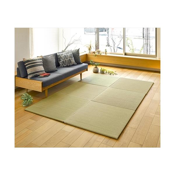 日本製機械使用の本格派【仕様】○サイズ：約65×65×1.5cm○厚み：約15mm○カラ−：ナチュラル○組成：表面：い草100％中材：ポリエステル（フェルト）裏面：不織布（滑りにくい加工付、裏面5カ所）○機能：抗カビ・消臭○洗濯：不可○すべ...