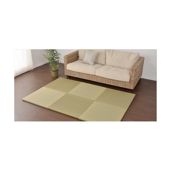日本製機械使用の本格派【仕様】○サイズ：約65×65×2.5cm○厚み：約25mm○カラ−：ナチュラル○組成：表面：い草100％中材：ポリエチレン・ポリスチレン裏面：不織布（滑りにくい加工付、裏面5カ所）○機能：抗カビ・消臭○洗濯：不可○す...