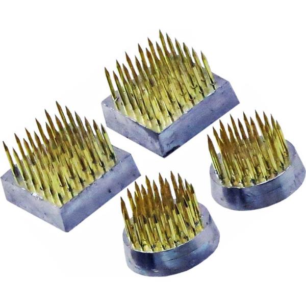 生け花用剣山。一輪差し用4個セット丸：Φ24×厚18mm×33g、角：縦24×横24×厚18mm×45g(各2個)材質：剣山本体/鉛、針/真鍮