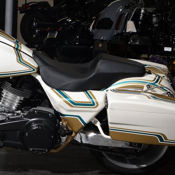 【超美品】fxr サドルメンシート Saddlemen FXRディビジョン・シグネチャーシート ツーリング : HD