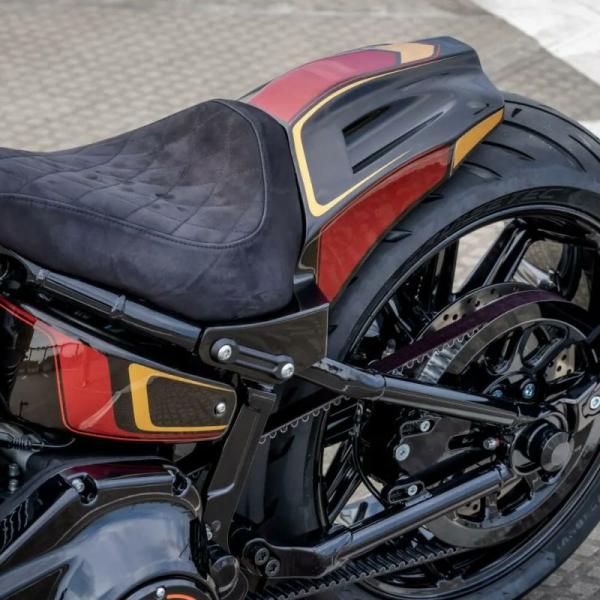 サンダーバイク GPスタイル リアフェンダー 18インチ x 260mmタイヤ