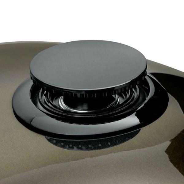 【適合】2018以降 FXBB、FXBBS、FXST2018〜2022 FXBR、FXBRS【商品説明】ポップアップ式のフューエルキャップ。タンク上面がフラットになり、非常にスッキリとした外観になります。キャップのトリムリング部分は両面テー...