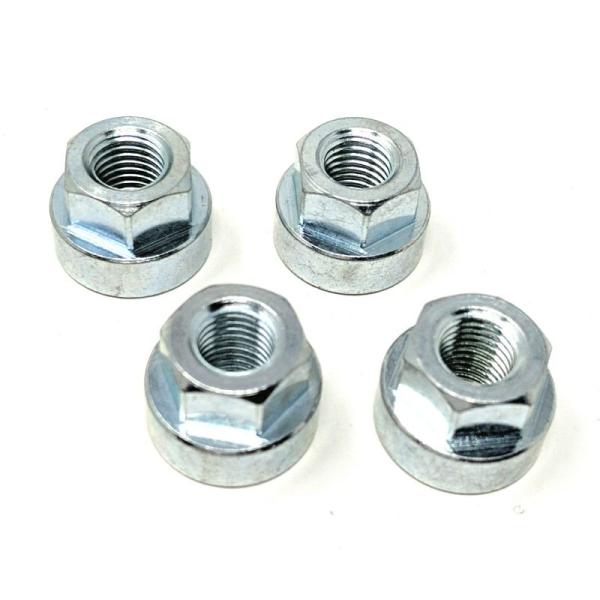 【適合】1986〜2021 スポーツスター1984〜2025 ダイナ、ソフテイル、ツーリング【商品説明】JAMES GASKETのフランジナットです。ハーレーのエキパイをシリンダーに固定しているナットで、標準のフランジナットよりも厚みがある...