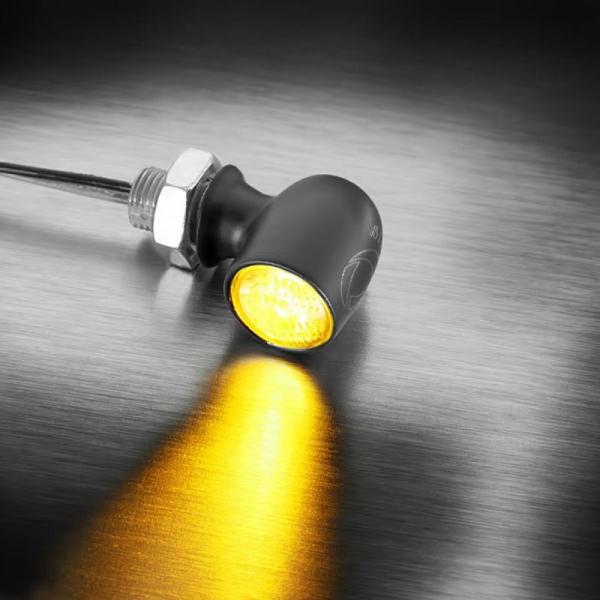 【適合】前後・左右【商品説明】Kellermann Bullet Atto（バレット アト―）の改良版極小ウィンカーです。●外寸サイズはBullet Atto（バレットアト―）と同サイズながら、わずかなボディ形状の変更と内部回路の最適化で更...