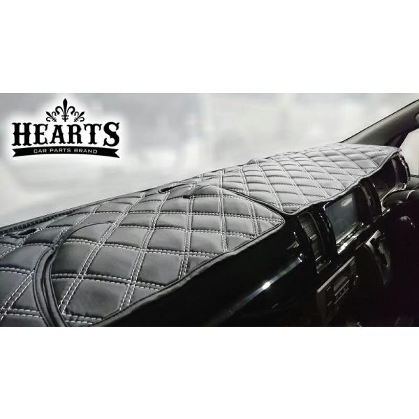 200系 ハイエース ダッシュマット 標準 ナロー ボディー 黒 マット インテリア 黒 赤 白