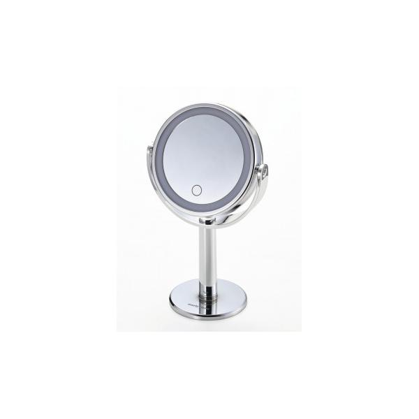 鏡の部分は使いやすい角度に調節できます。ミラー周りにLEDが埋め込まれており、明るく照らしてメイクができます。タッチセンサーで転倒します。裏面は3倍の拡大鏡担っています。点灯後、センサーを長押しすることで明るさを調整することができます。
