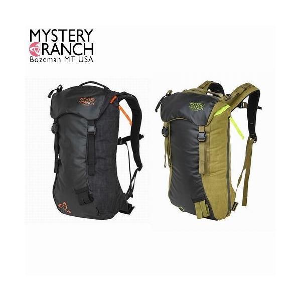 再設計された17LのD-ROUTE は、バックカントリーのパウダーでラインを狙うときにも活躍します。トップローディングアクセスは、アバランチギア、予備グローブ、スナックなどの収納はもちろんのことプラスαのアイテムを収納できるスペースを確保し...