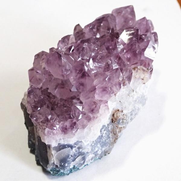 16030-《天然石 クラスター》 アメジスト ブラジル産 88x45x45mm