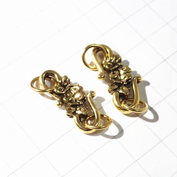 5266-《トグル》 NYピューター 蝶フック 金古美 25mm 2ペア/1