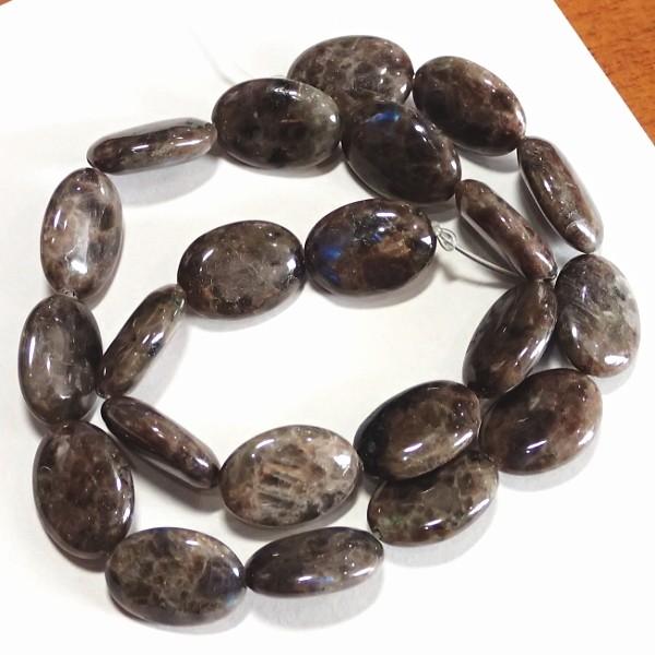 9940-《天然石　1連売り》　ラルビカイト　オーバル　１８x１３mm　１本約３８cm