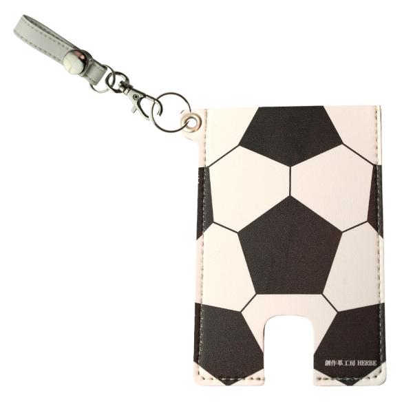 ☆パスケース素材：ポリウレタン合成皮革☆パスケースサイズ：約102×67mm※プリントパスケースの裏面は黒になります。☆ミニストラップ素材：牛革（ナスカンフック付）☆ミニストラップサイズ：約6cm、幅：約1cm（多少サイズに誤差があることが...