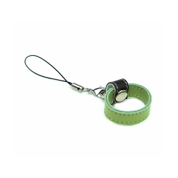 ☆素材：牛革☆リング部分サイズ ： 周囲 約9cm　幅 約1cm・牛革を使用したおしゃれなリングストラップ。・ストラップ部分に指を通して使用すれば安定感がアップ！・国内の工房にて丁寧に作成いたしました当社オリジナル商品です。・画像のスマホ本...