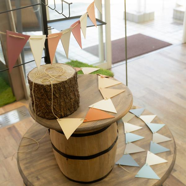 -華やかに飾り付け♪レザーガーランド-流行中のグランピングやおしゃれキャンプを華やかに彩るレザー製ガーランドです！【注意事項】・ピンクの配色がピンク,薄ピンク,ブラウン,ホワイトに変更になっています。予めご了承の上ご購入下さい。・モニターの...